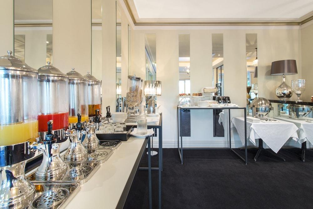 The Carrington Hotel Shepparton Bagian luar foto