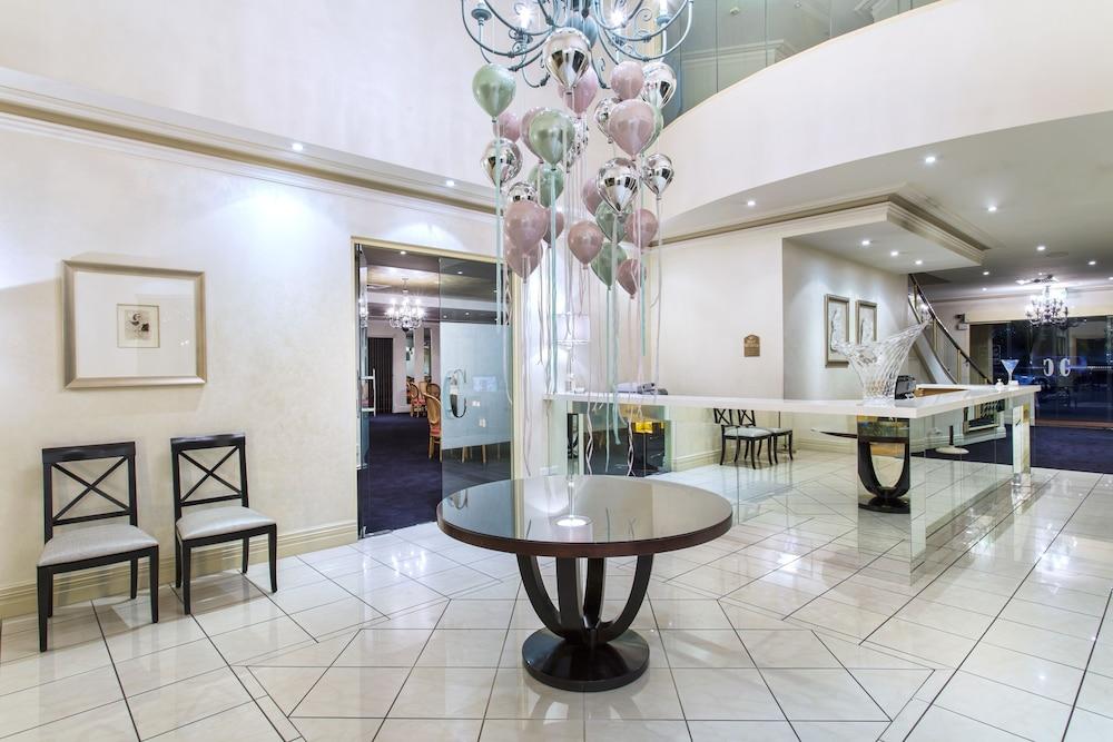 The Carrington Hotel Shepparton Bagian luar foto
