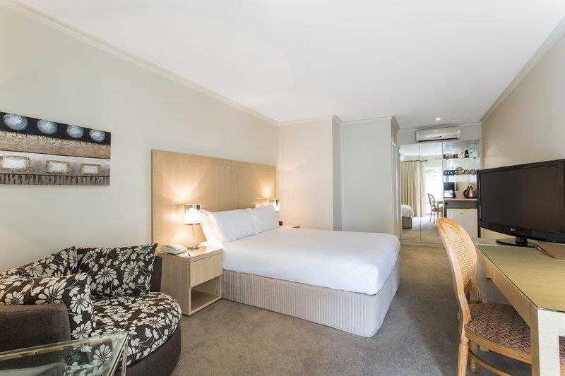 The Carrington Hotel Shepparton Bagian luar foto