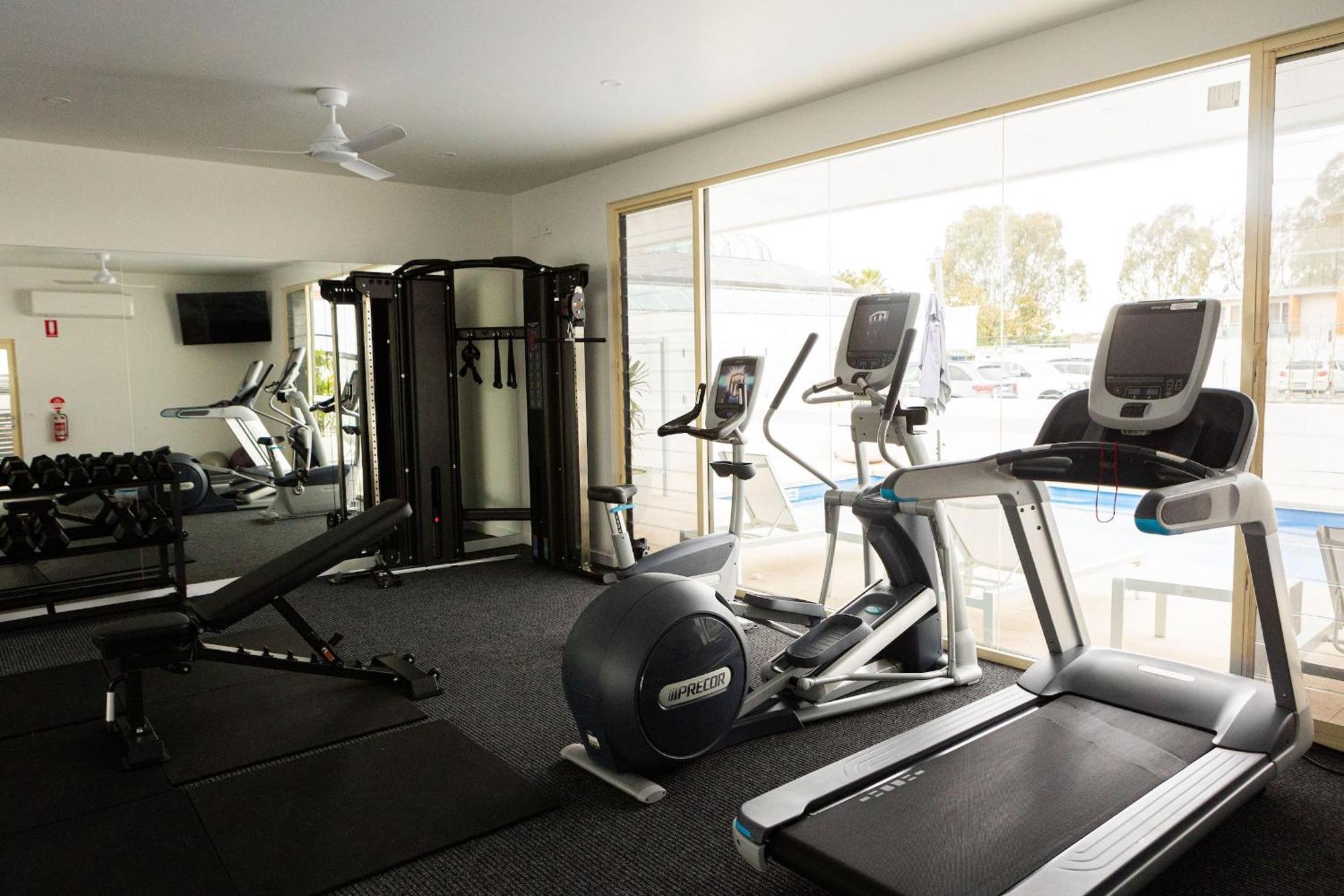 The Carrington Hotel Shepparton Bagian luar foto