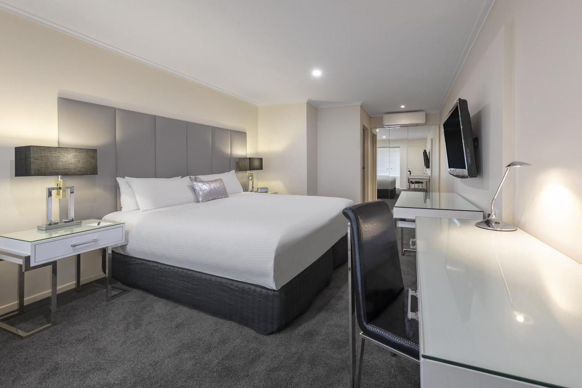 The Carrington Hotel Shepparton Bagian luar foto