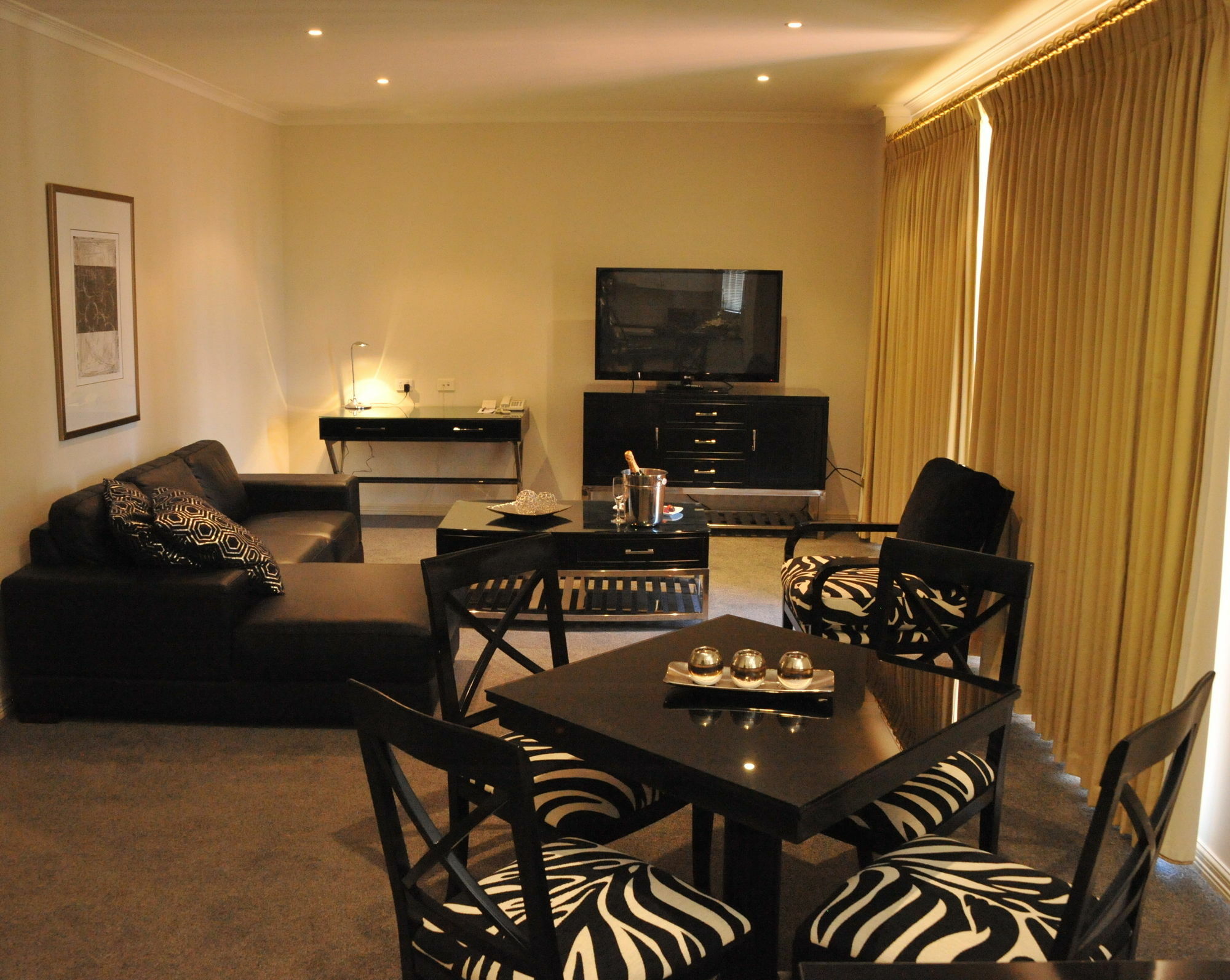 The Carrington Hotel Shepparton Bagian luar foto